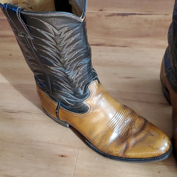 Boots - Picture 2 of 4